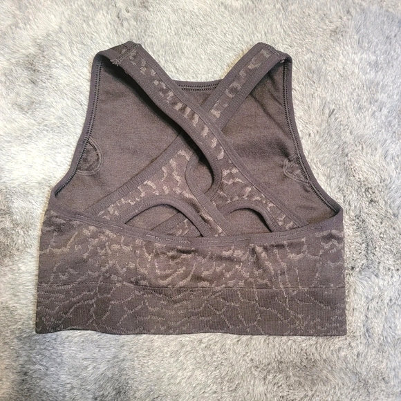 Gymshark XS Adapt Animal Seamless Sports Bra Black - Picture 4 of 8